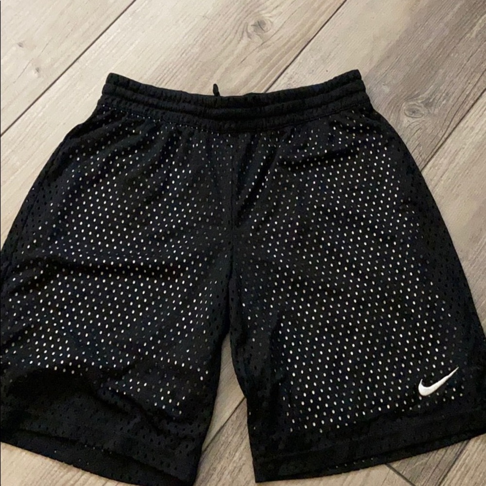 Small Nike shorts NWOT